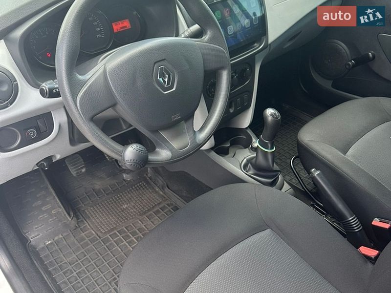 Седан Renault Logan 2014 в Києві