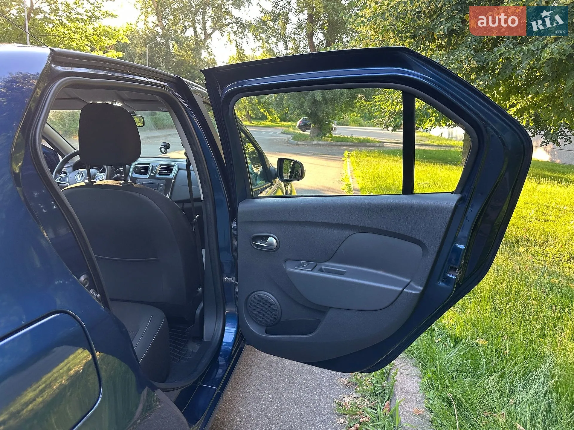 2018 Renault Logan - мініатюра 34