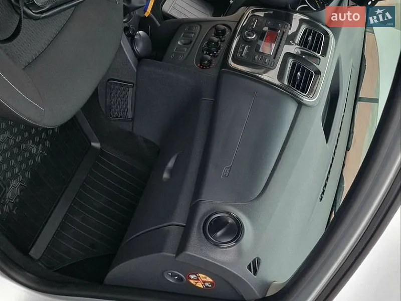 Renault Logan 2017 VIN VF14SRCL457455534 фото оголошення 42 з 87
