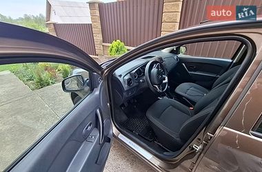 Седан Renault Logan 2017 в Луцке