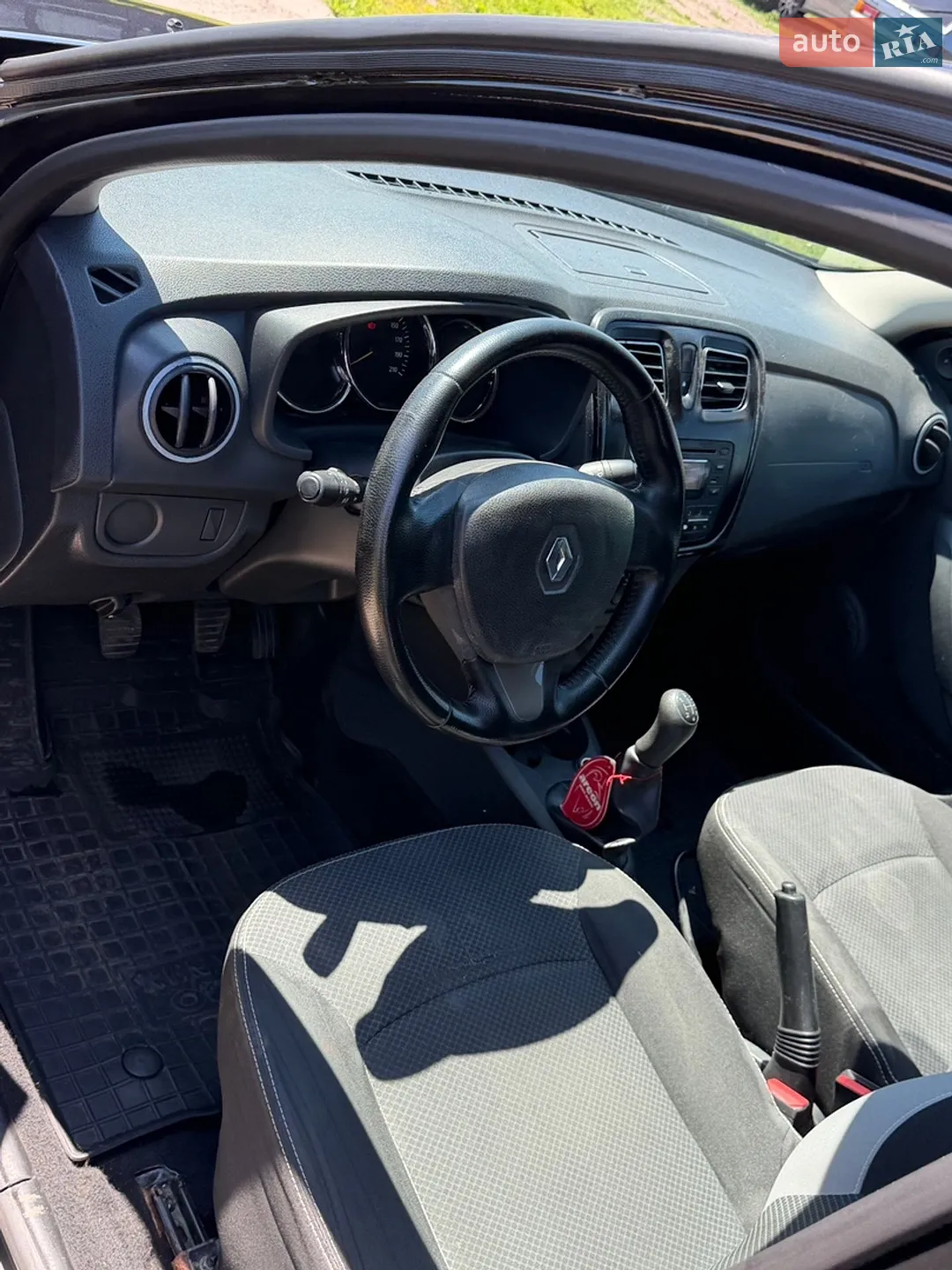 2013 Renault Logan - мініатюра 8
