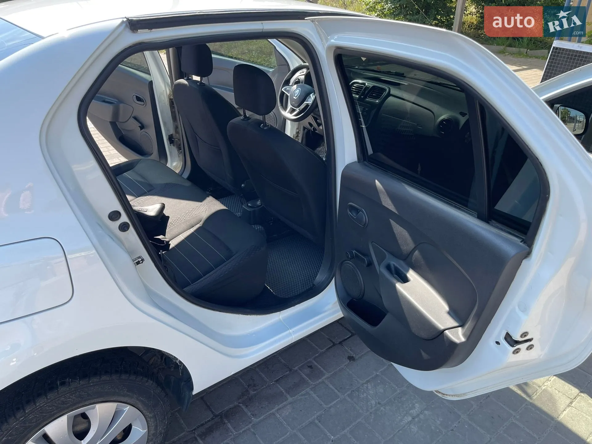 2020 Renault Logan - мініатюра 13