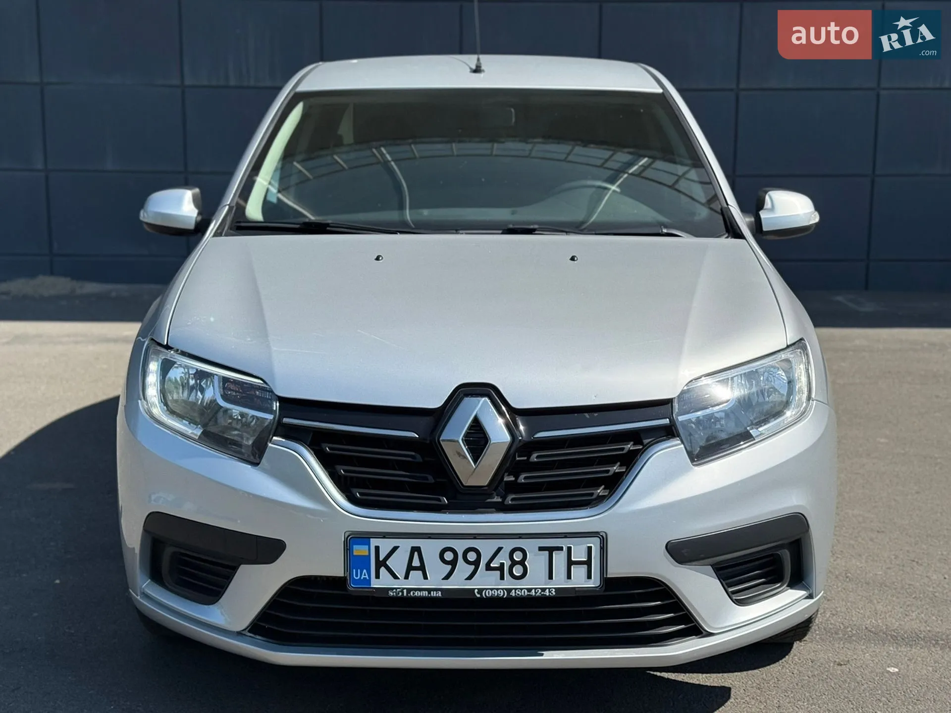 2017 Renault Logan - мініатюра 3