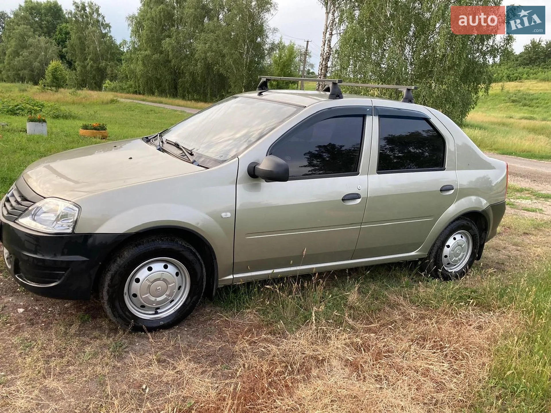 2011 Renault Logan - мініатюра 2