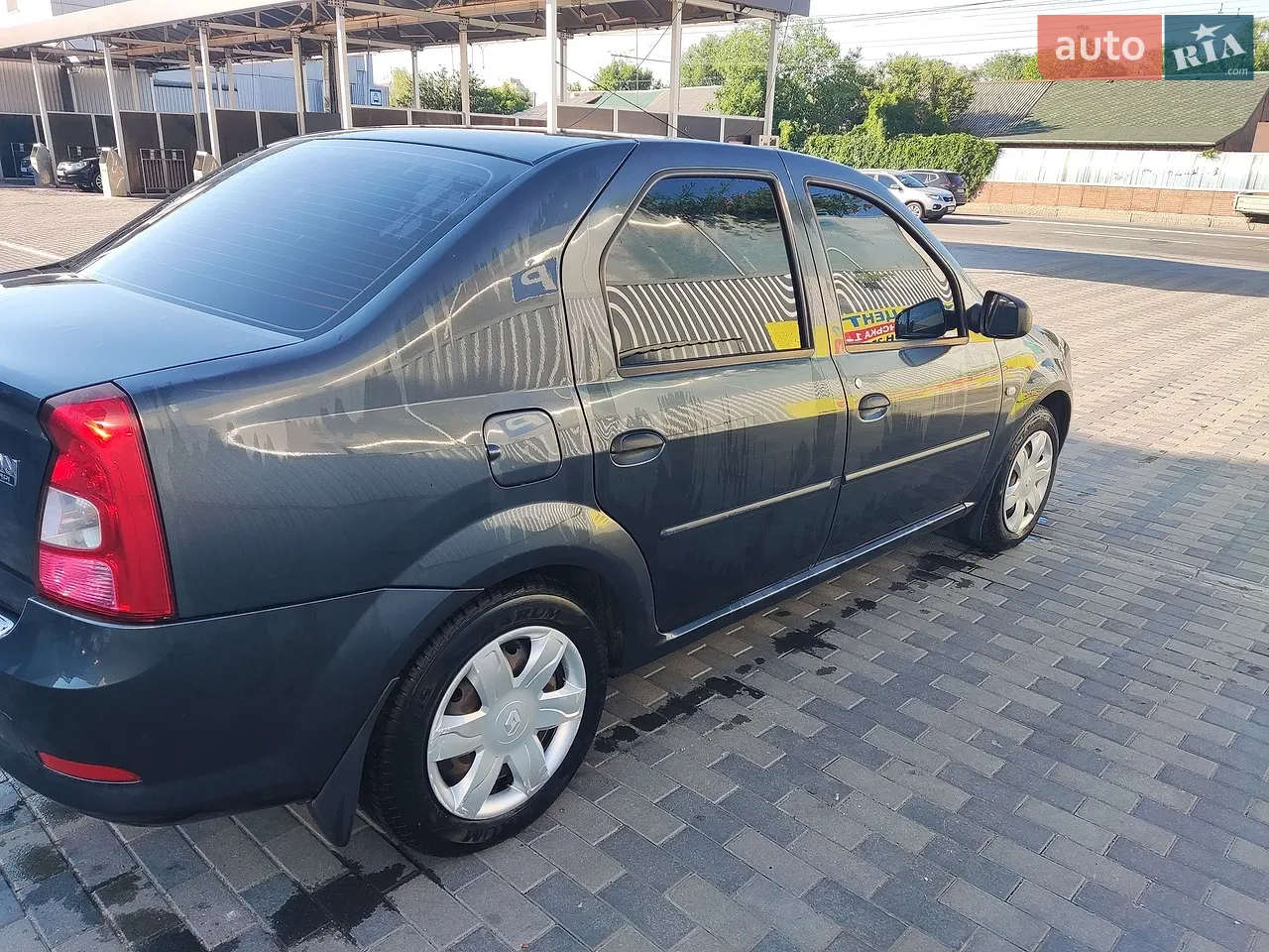 2010 Renault Logan - мініатюра 15