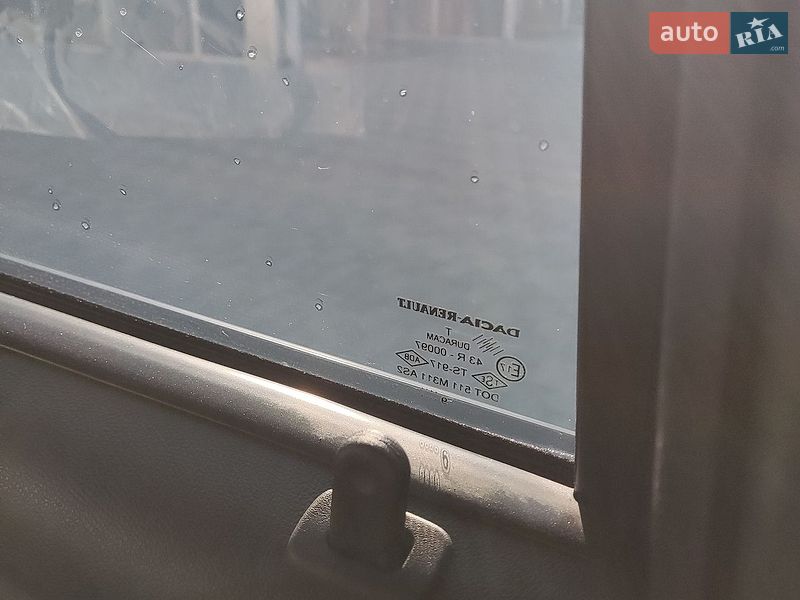 Седан Renault Logan 2009 в Запоріжжі