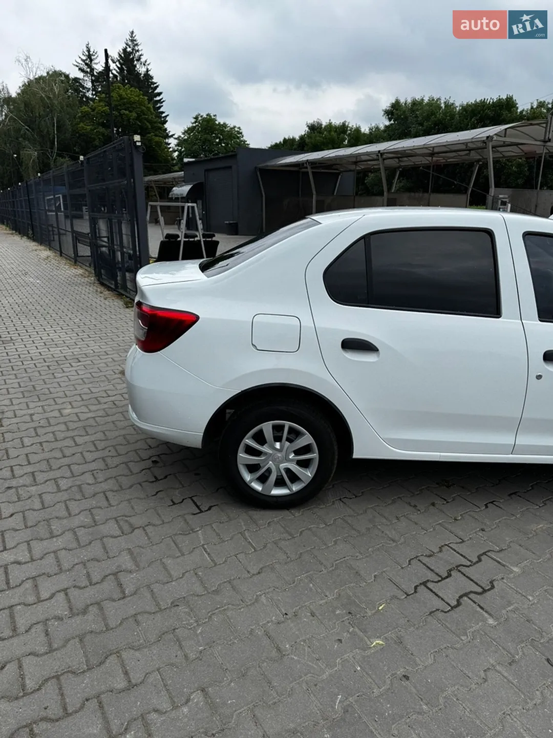2014 Renault Logan - мініатюра 16
