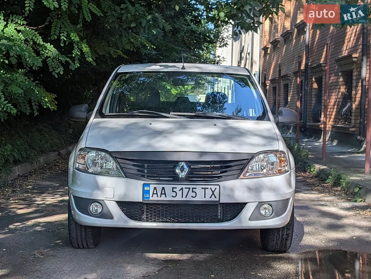 2011 Renault Logan - мініатюра 16