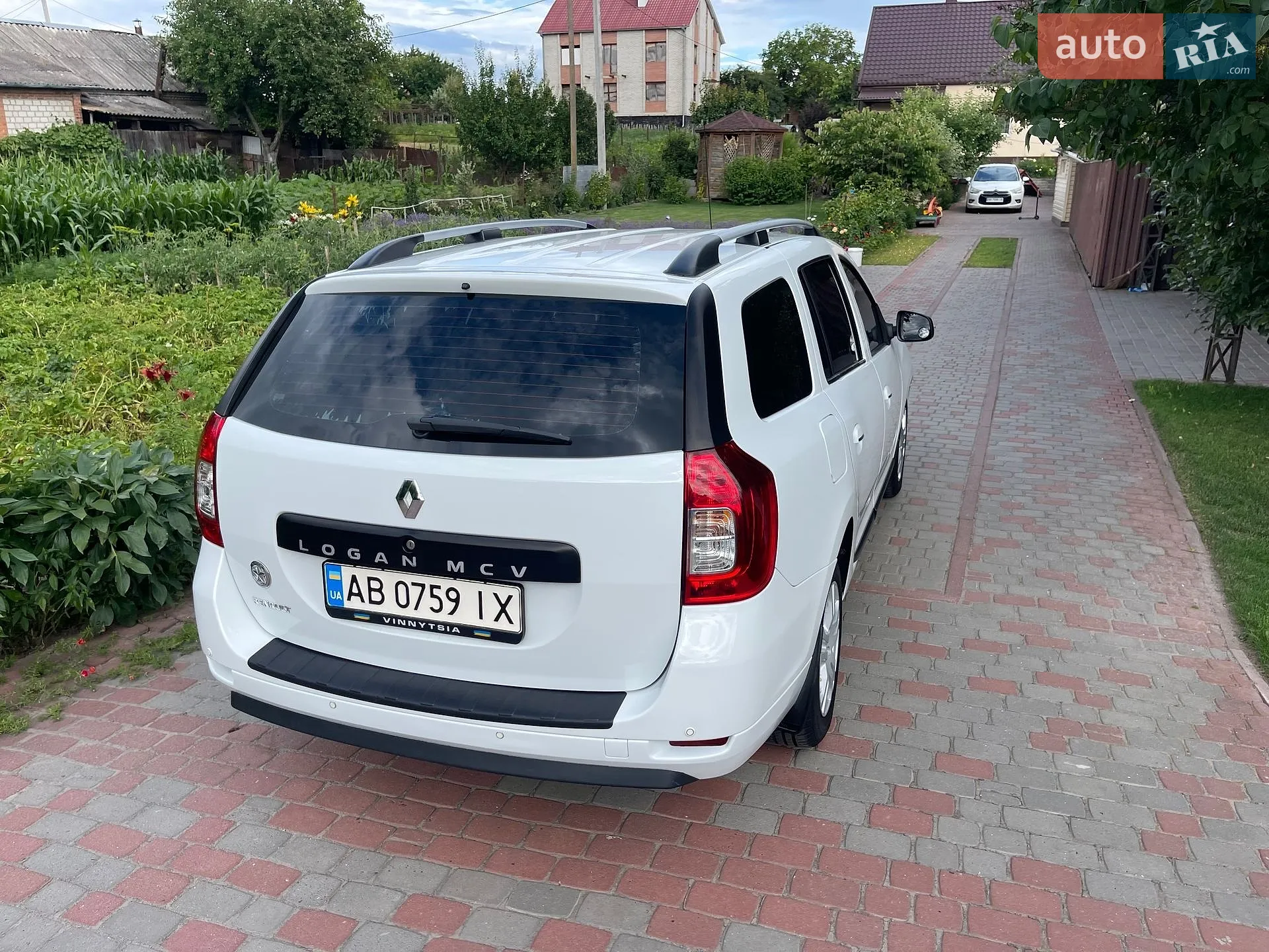 2015 Renault Logan - мініатюра 7