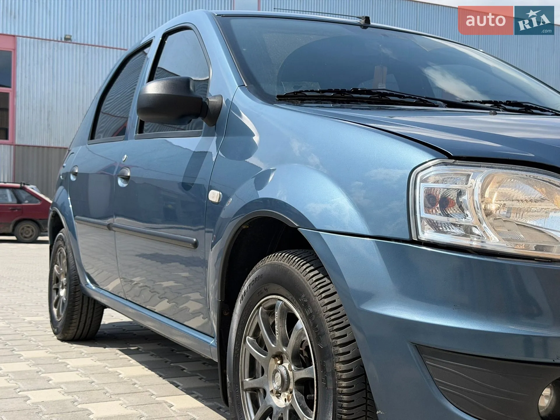 2011 Renault Logan - мініатюра 16