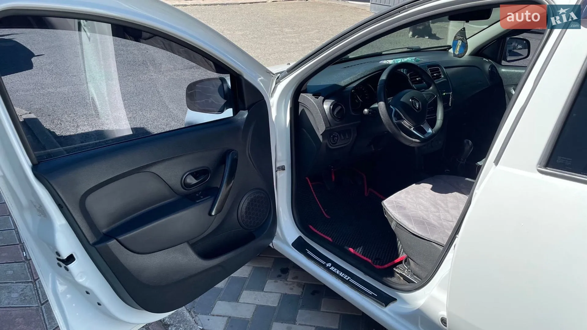 2019 Renault Logan - мініатюра 10