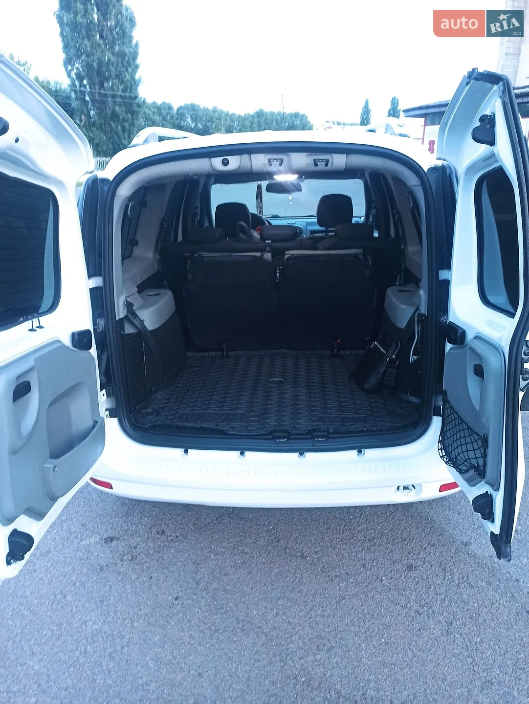 2012 Renault Logan - мініатюра 9