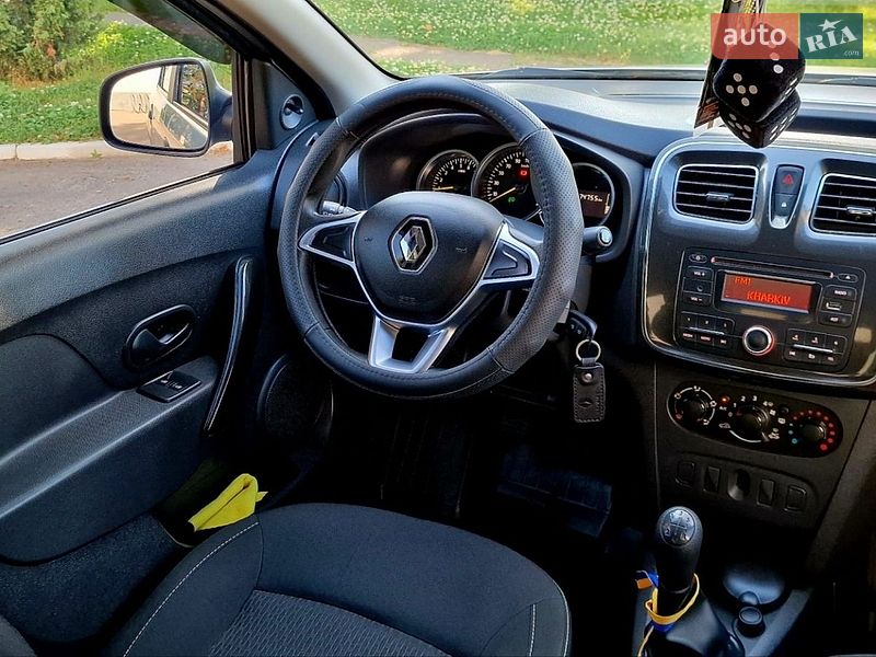 Седан Renault Logan 2017 в Песочине