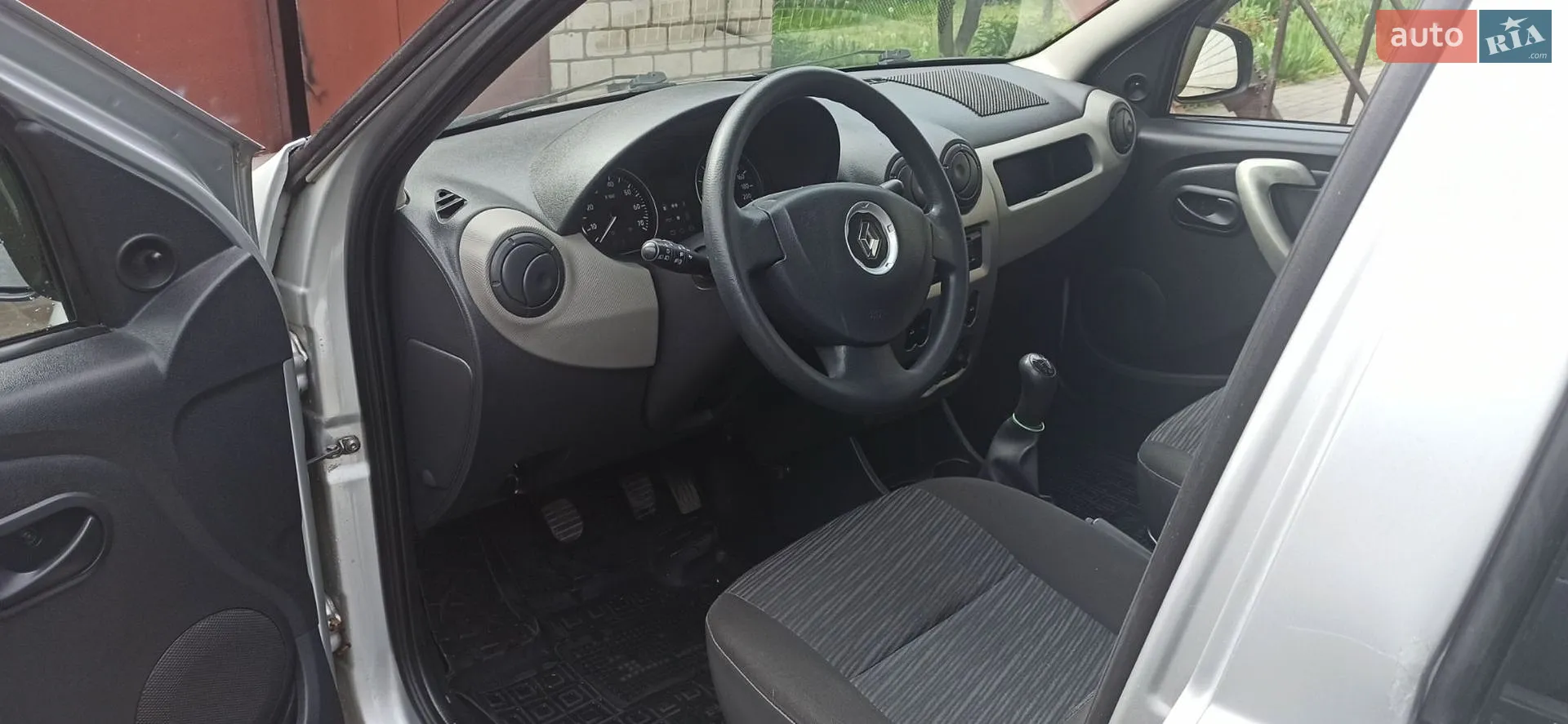 2011 Renault Logan - мініатюра 6