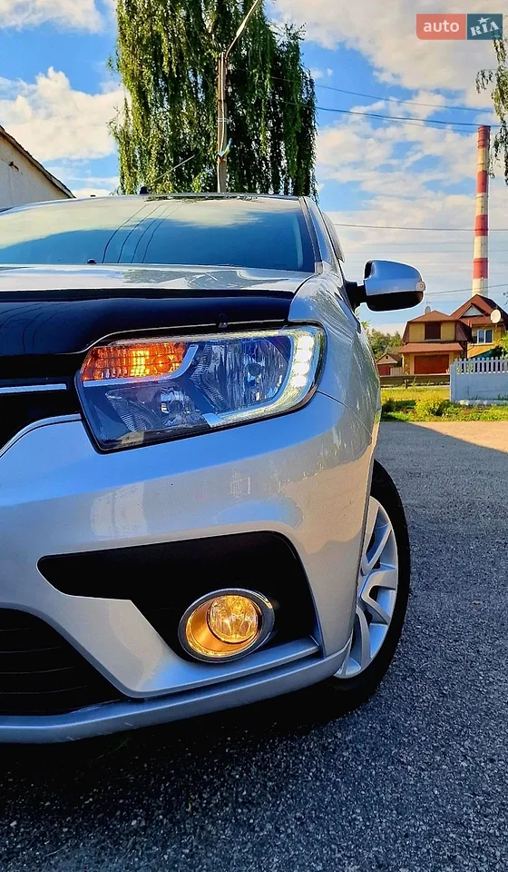 2017 Renault Logan - мініатюра 8