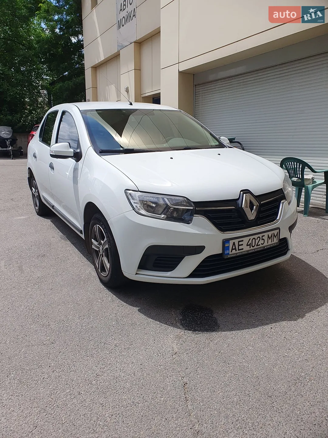 2017 Renault Logan - мініатюра 2