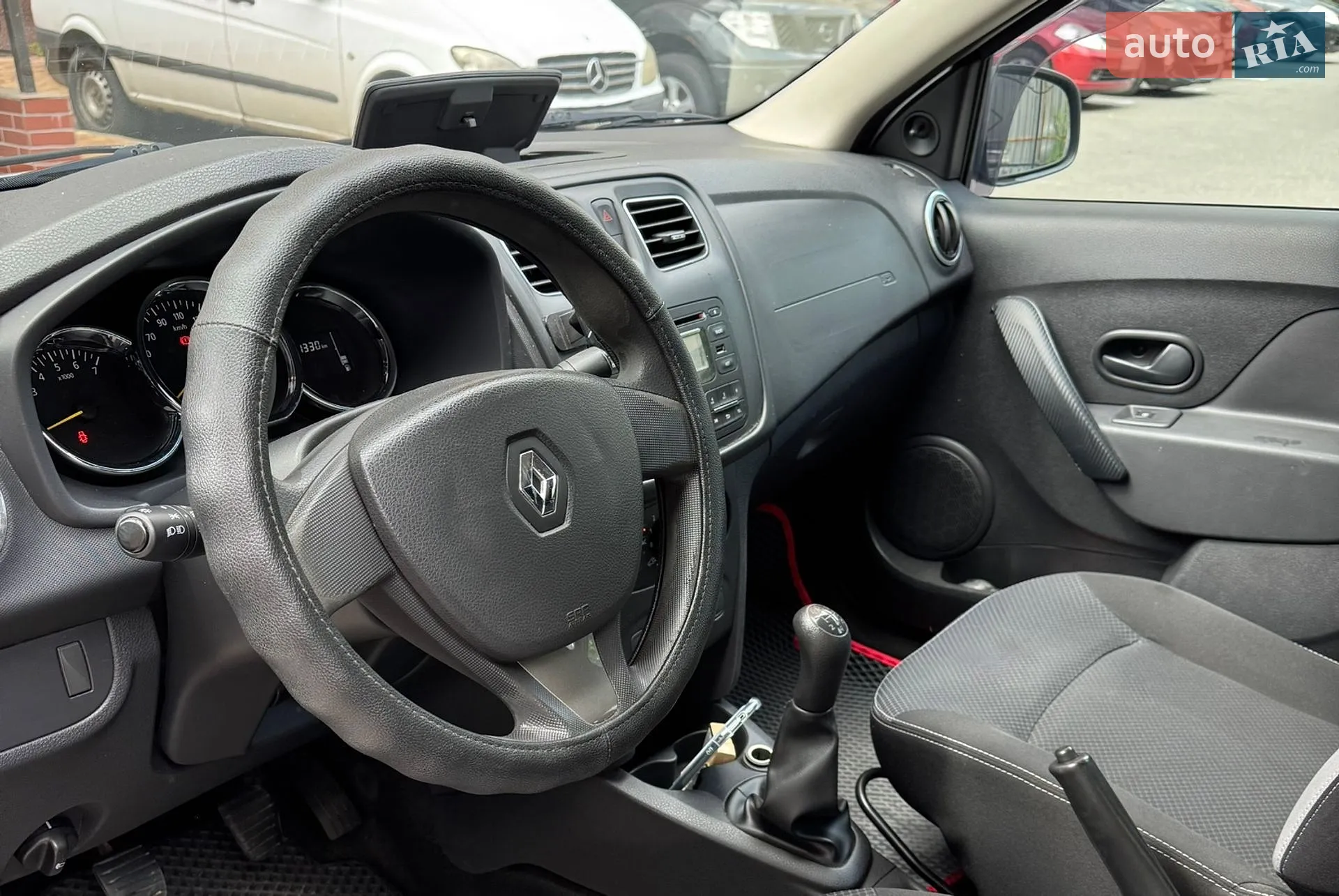 2014 Renault Logan - мініатюра 11