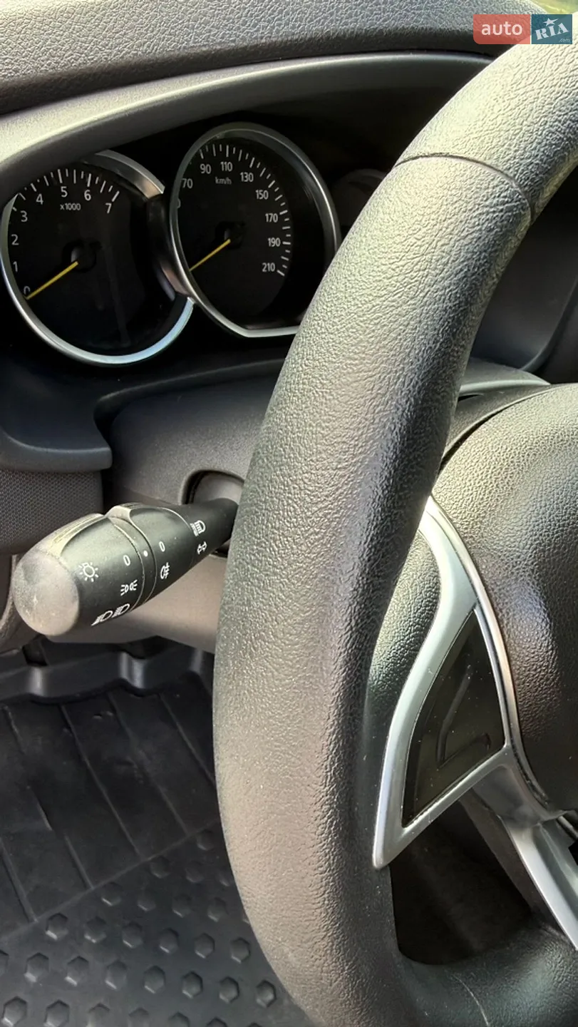 2019 Renault Logan - мініатюра 10