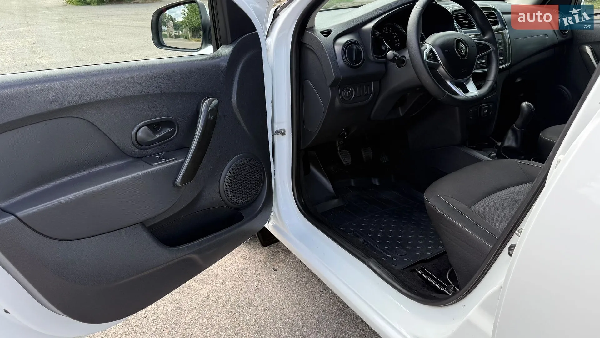 2019 Renault Logan - мініатюра 14
