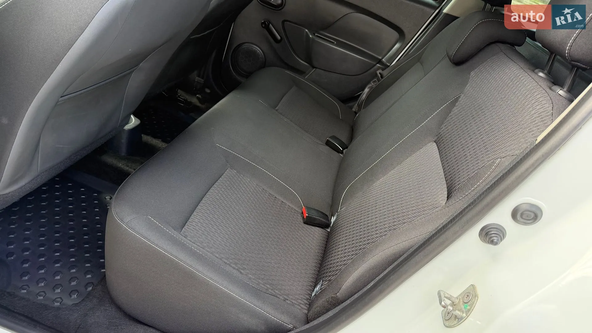 2019 Renault Logan - мініатюра 17