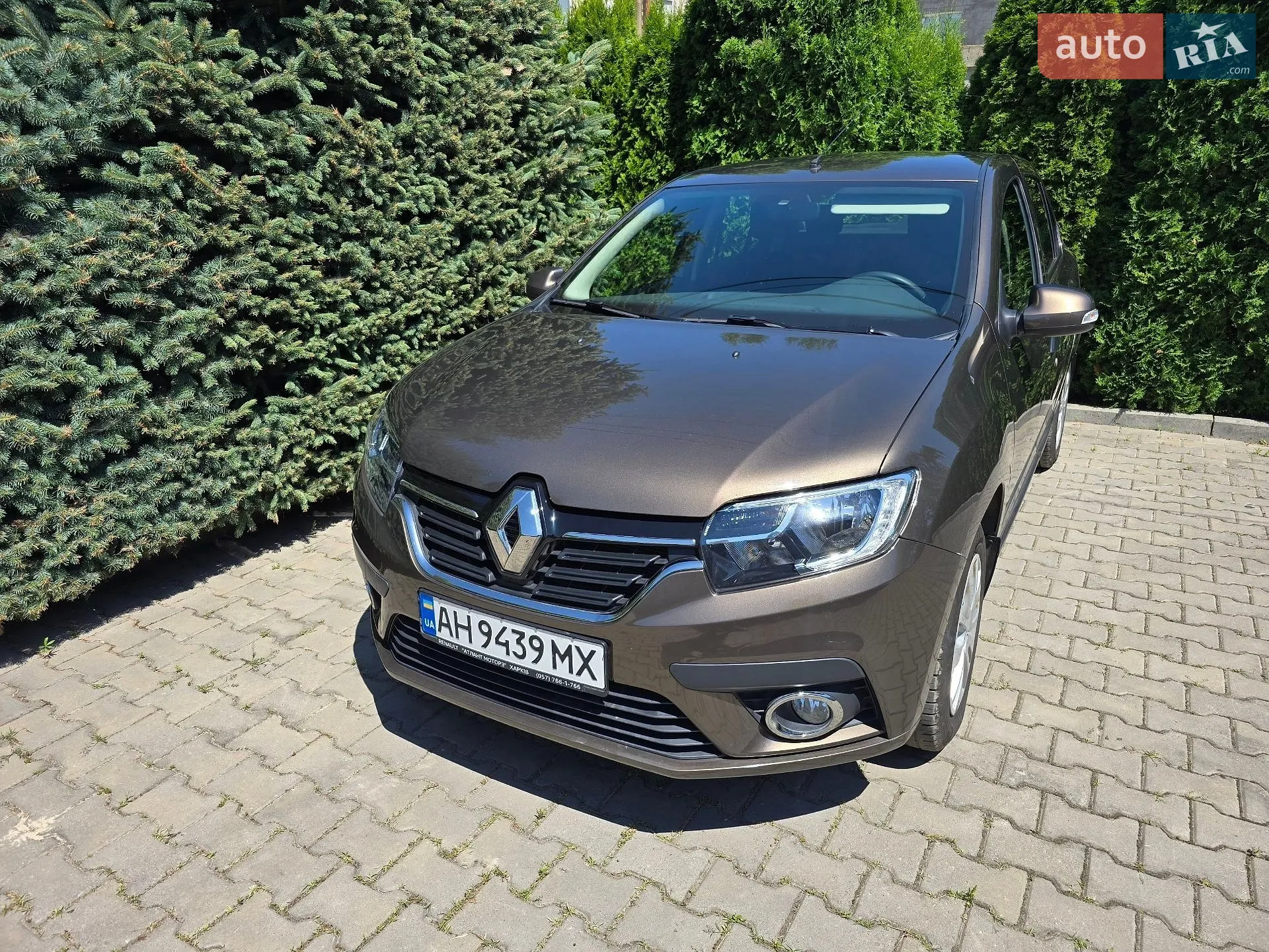 2020 Renault Logan - мініатюра 2