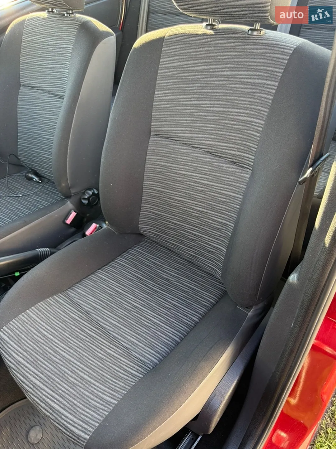 2012 Renault Logan - мініатюра 29