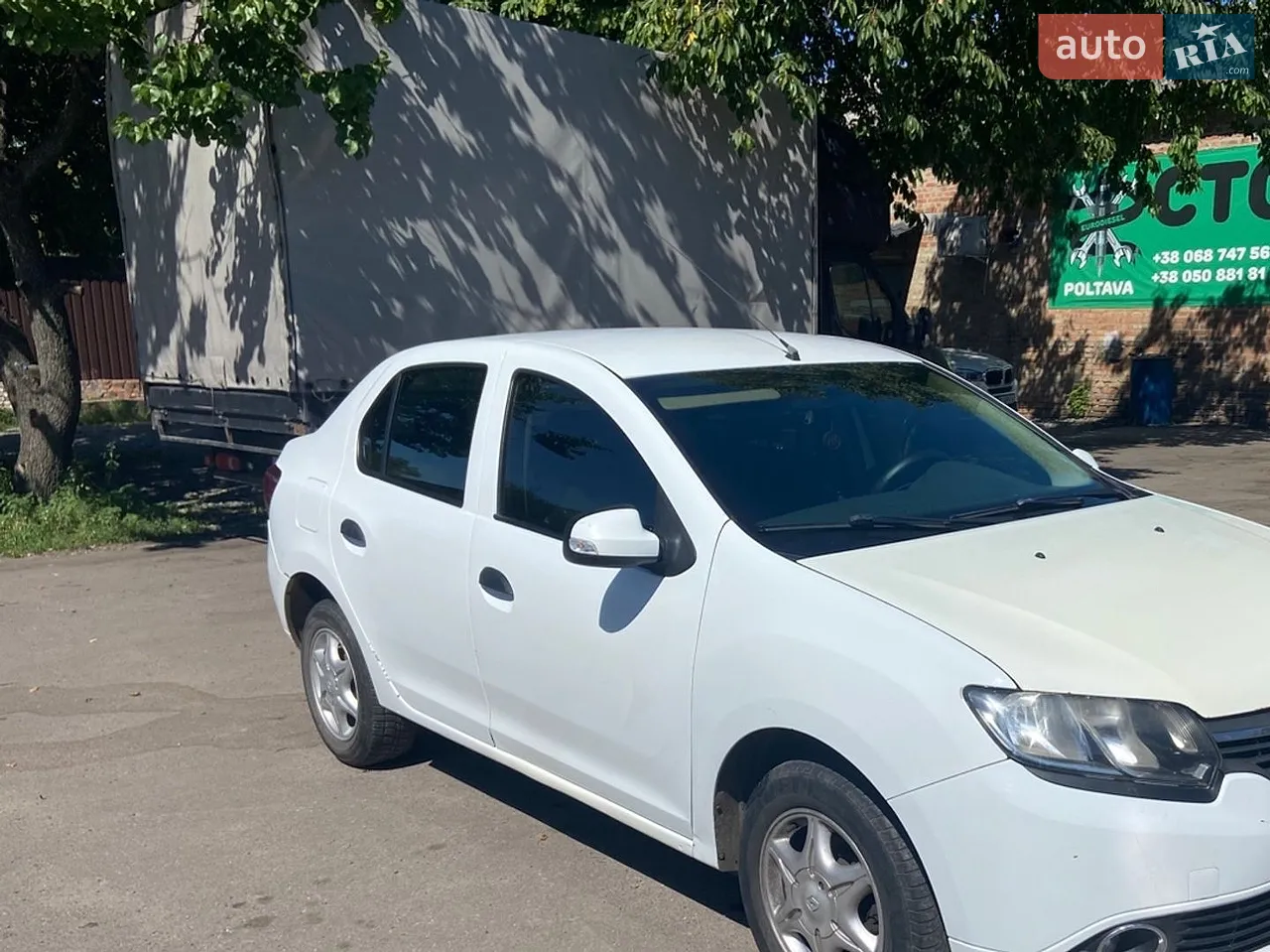 2013 Renault Logan - мініатюра 14