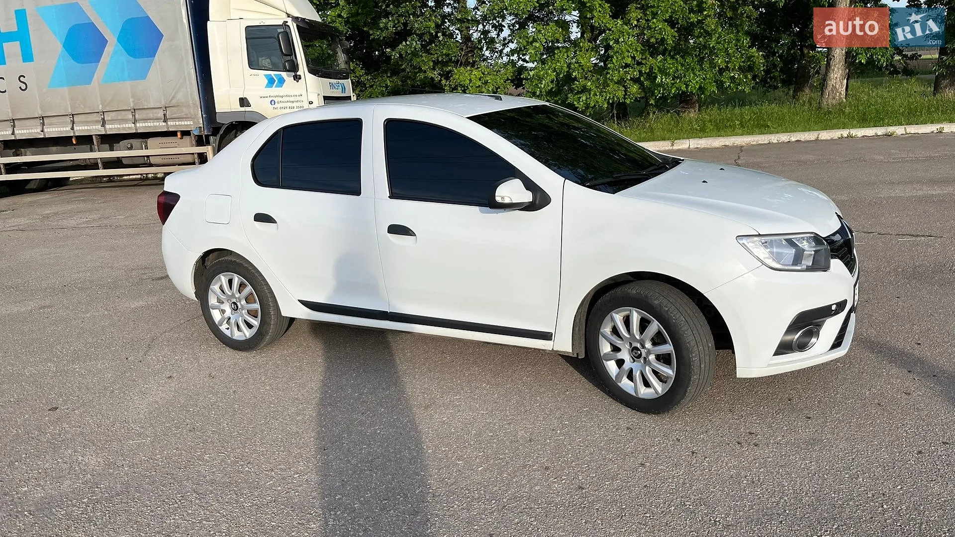2019 Renault Logan - мініатюра 15
