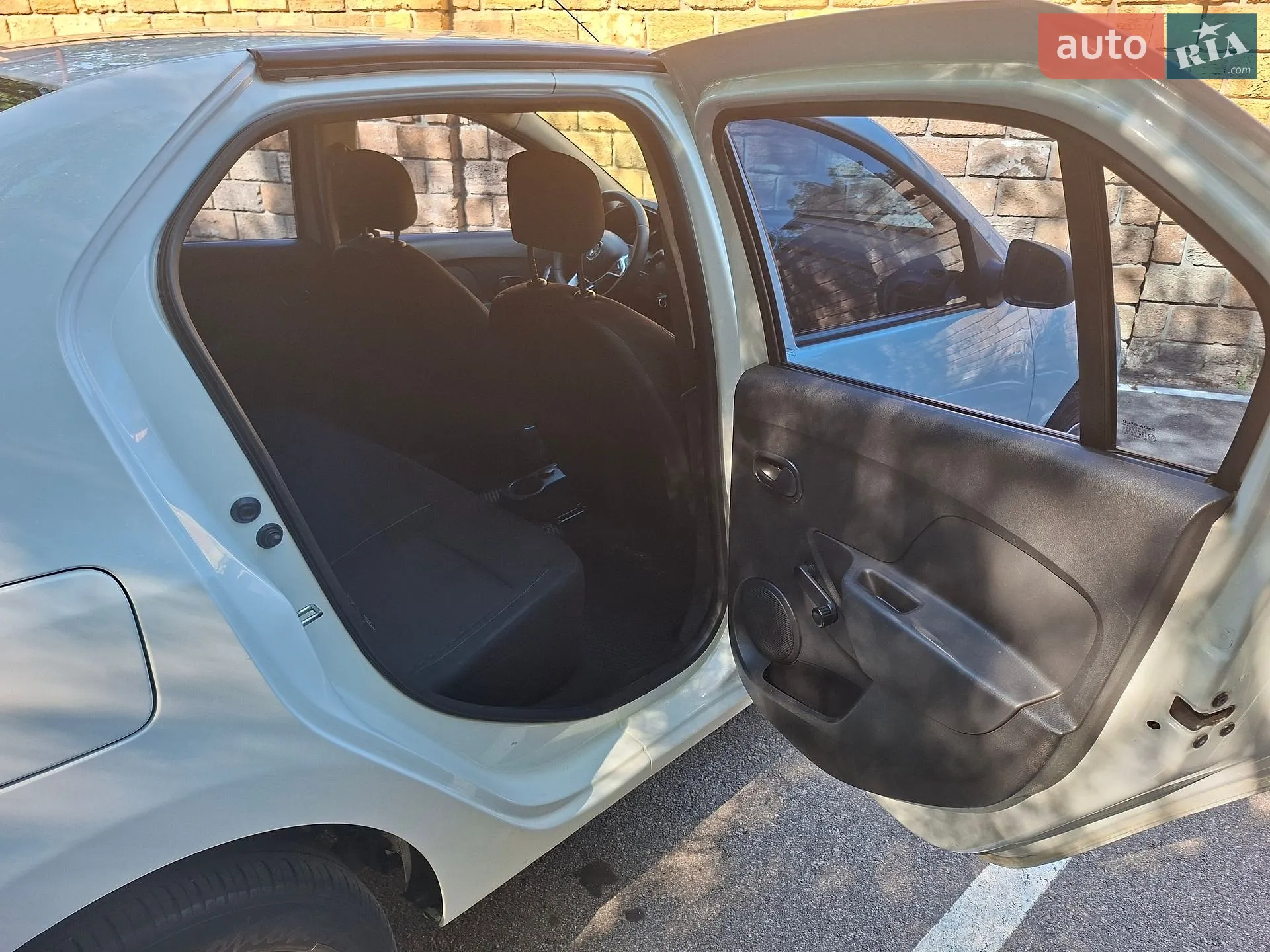 2019 Renault Logan - мініатюра 10