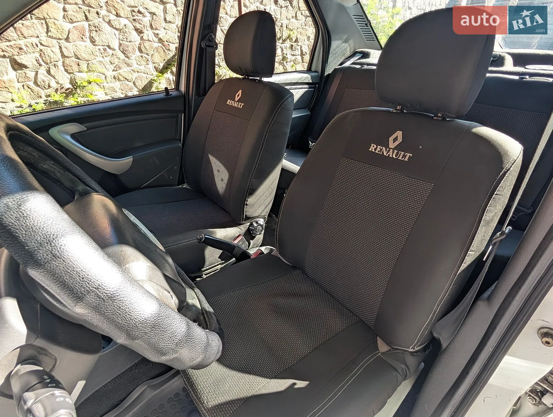 2011 Renault Logan - мініатюра 14