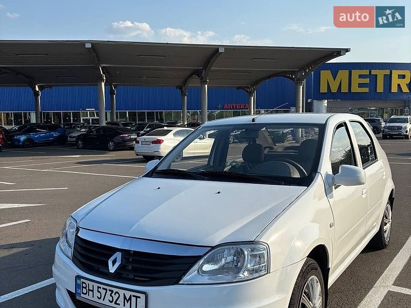 Renault Logan 2013 Renault Logan 2013