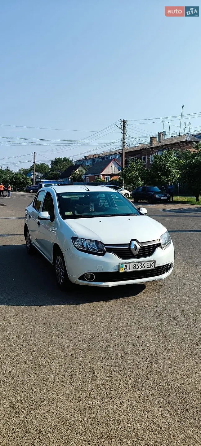 2014 Renault Logan - фото 1
