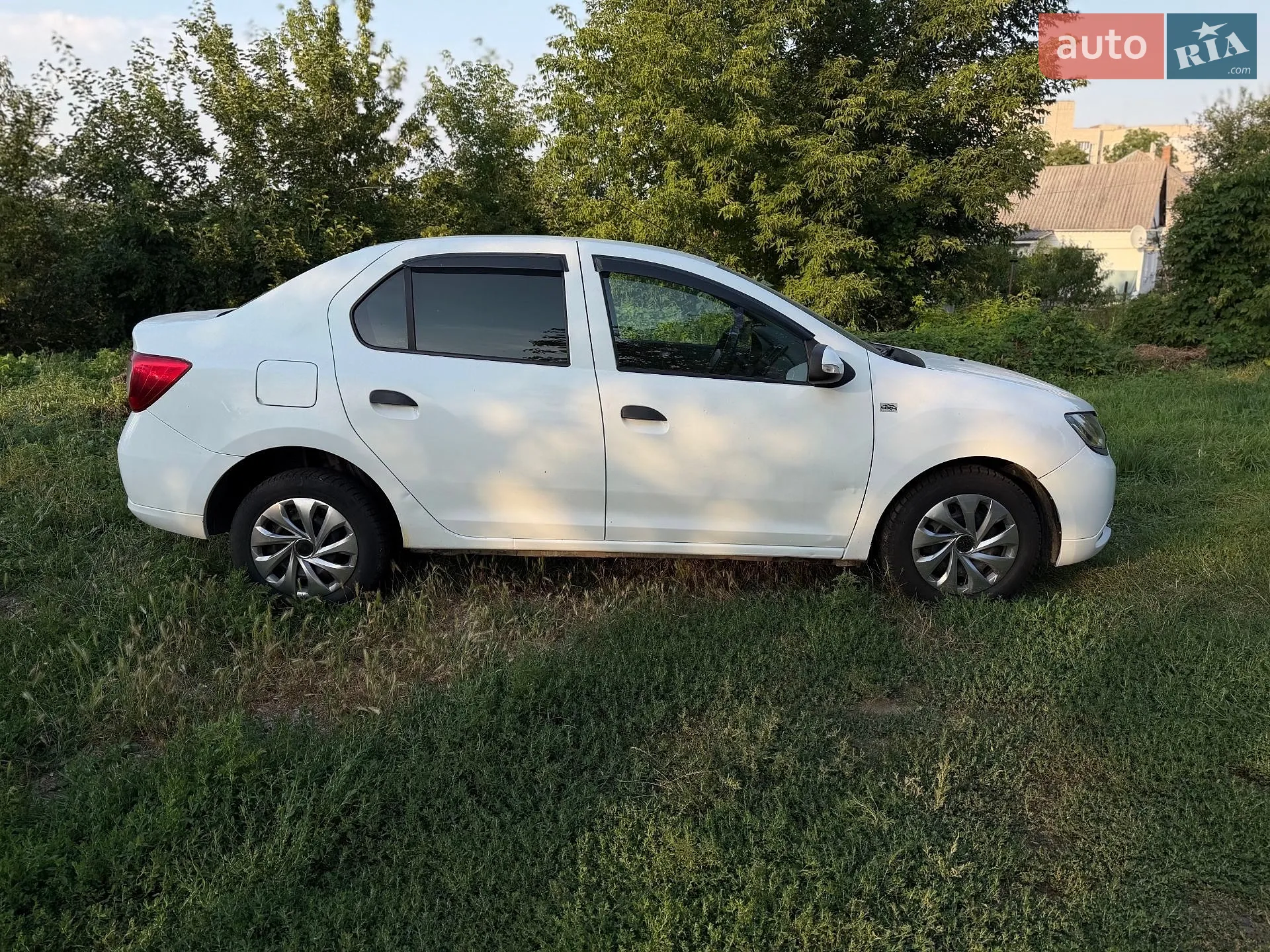 2013 Renault Logan - мініатюра 3