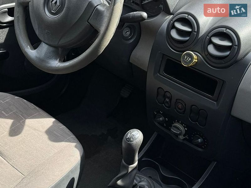 Седан Renault Logan 2011 в Монастырище фото 15 Седан Renault Logan 2011 в Монастырище