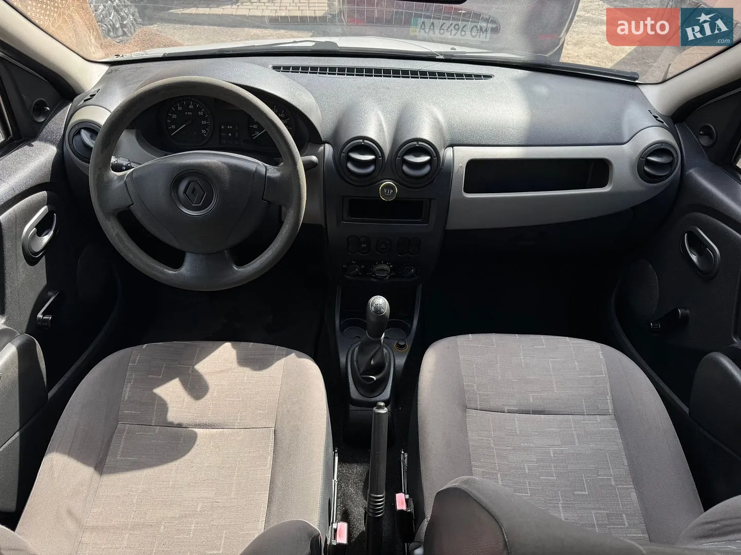 2011 Renault Logan - мініатюра 14