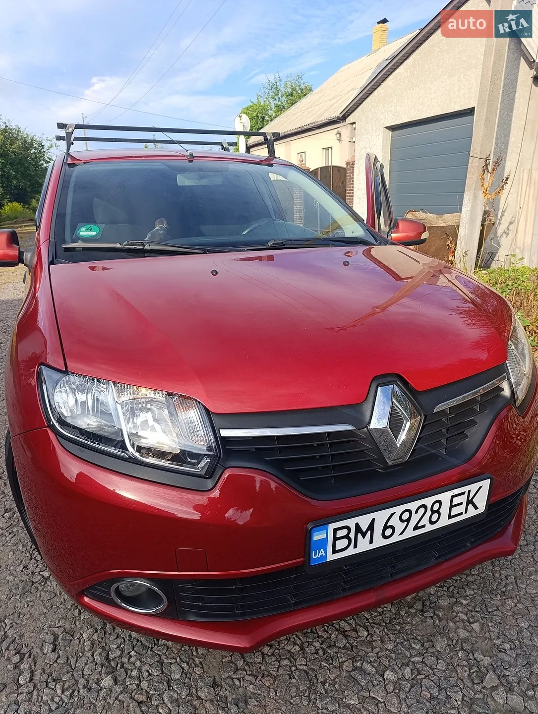 2014 Renault Logan - фото 1