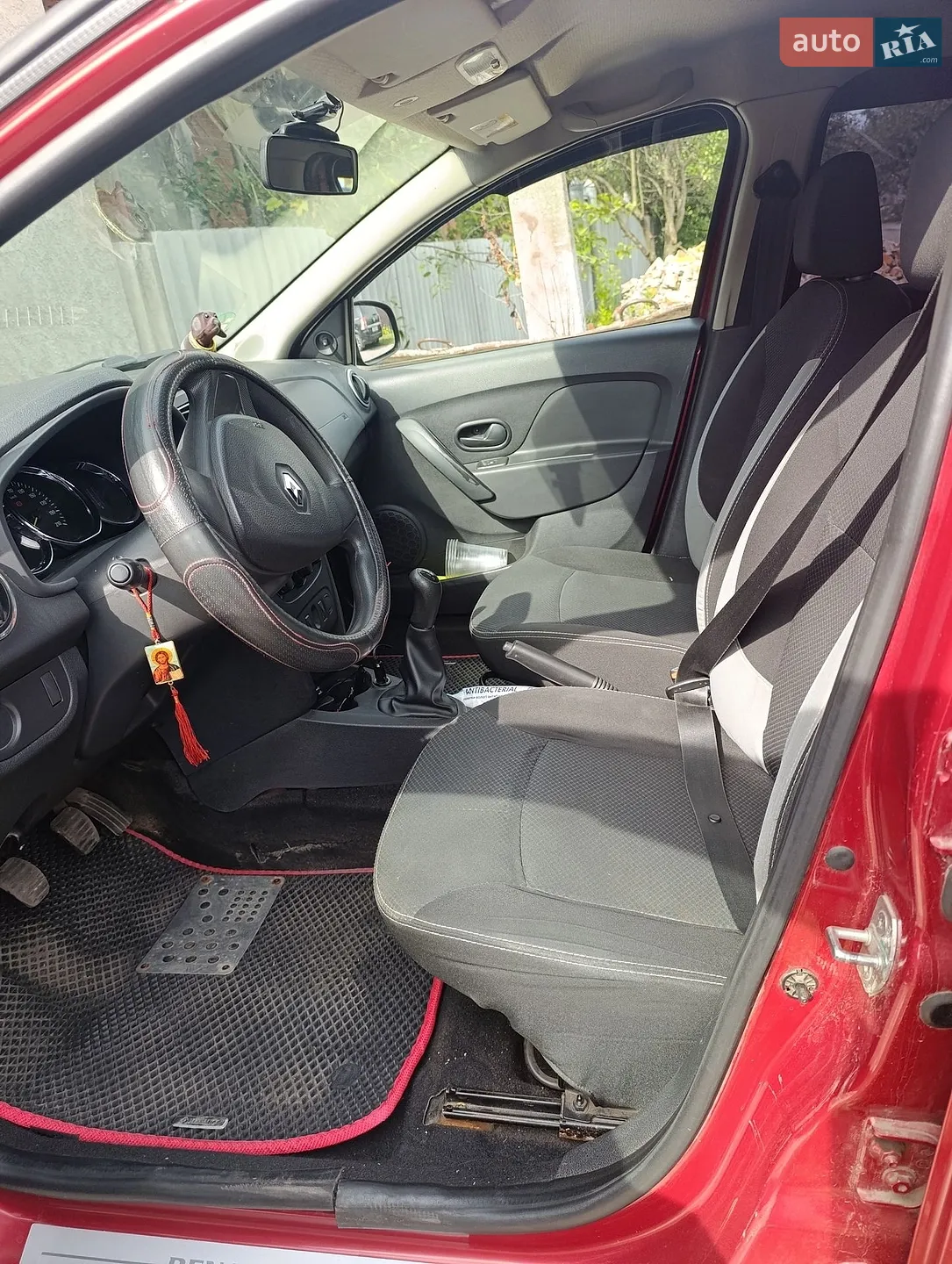 2014 Renault Logan - мініатюра 2