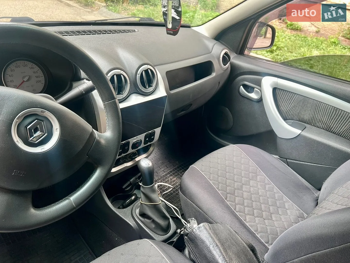 2011 Renault Logan - мініатюра 26