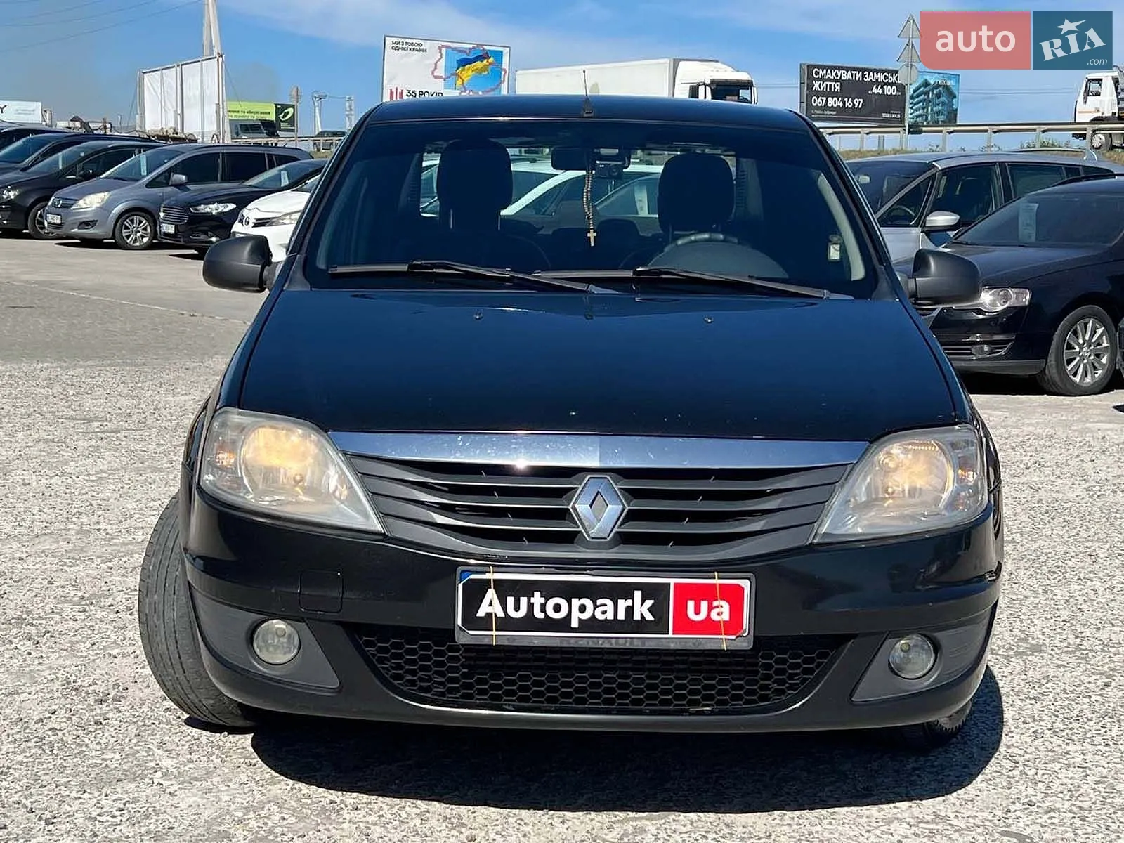 2010 Renault Logan - мініатюра 2