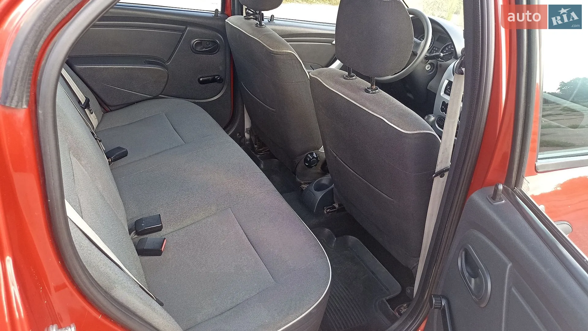 2012 Renault Logan - мініатюра 11