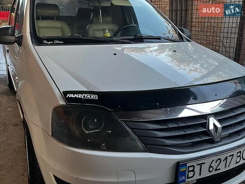 Renault Logan 2010