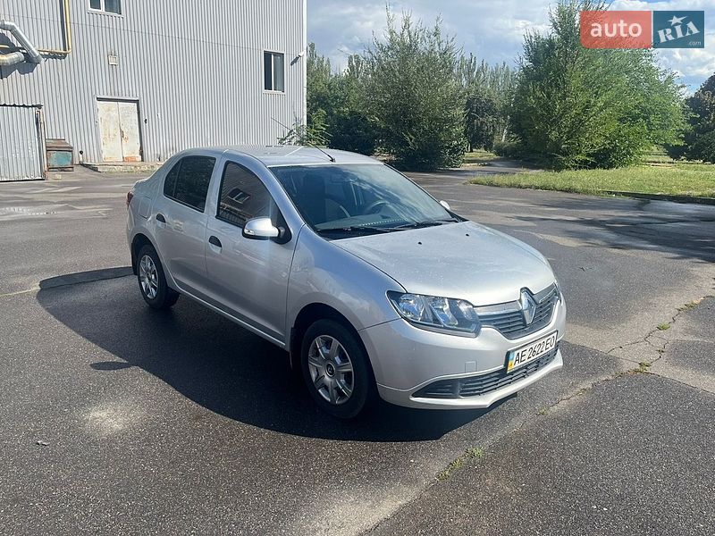 Renault Logan 2015 Renault Logan 2015