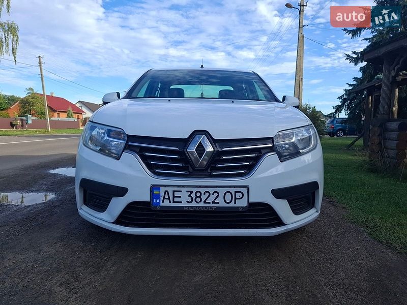 Седан Renault Logan 2017 в Любомлі