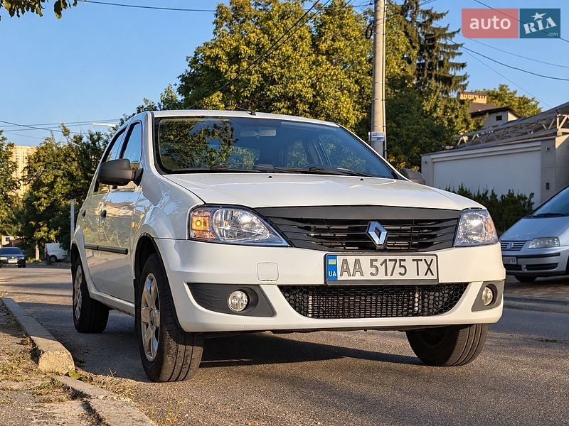 Седан Renault Logan 2011 в Києві фото 23 Седан Renault Logan 2011 в Києві