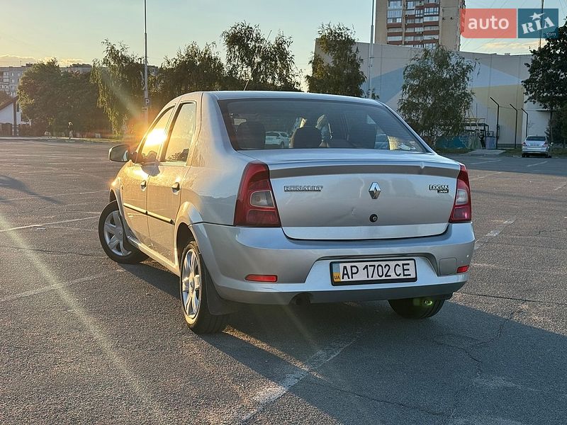 Седан Renault Logan 2011 в Запорожье