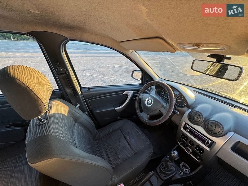Седан Renault Logan 2011 в Запорожье