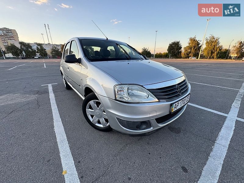 Седан Renault Logan 2011 в Запорожье