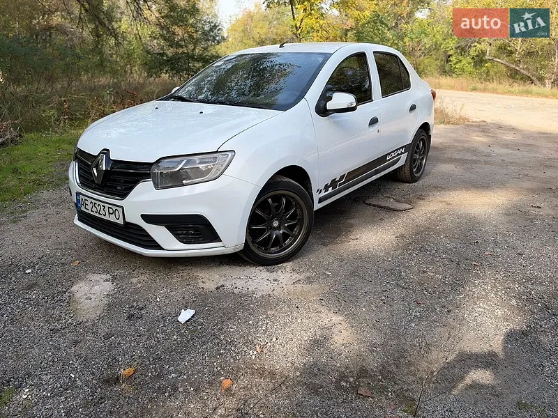 Renault Logan 2018