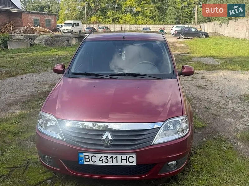 Renault Logan 2011