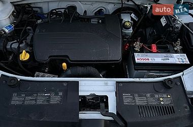 Седан Renault Logan 2014 в Ровно